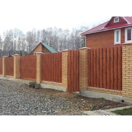 Металлический штакетник под дерево от производителя